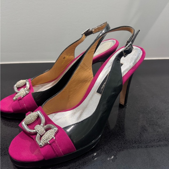 Beverly Feldman black and fuschia peep toe Slingback heels - Picture 4 of 7